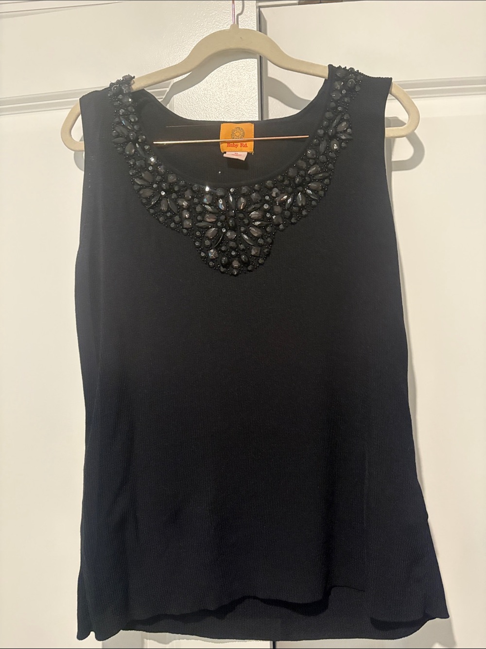 Ruby Rd. Black Beaded Scoop Neck Ribbed Tank
Excellent pre owned condition XL